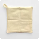 Retro di una presina in tessuto imbottito